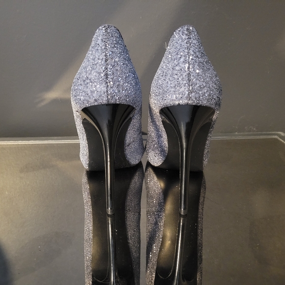 Carlos Santana Silver Glitter Pumps 8.5 - Picture 4 of 4